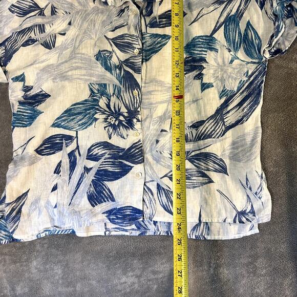 C&C California 100% Linen Top Women's M White Blue Floral Boho Resort Hawaiian - Picture 10 of 10